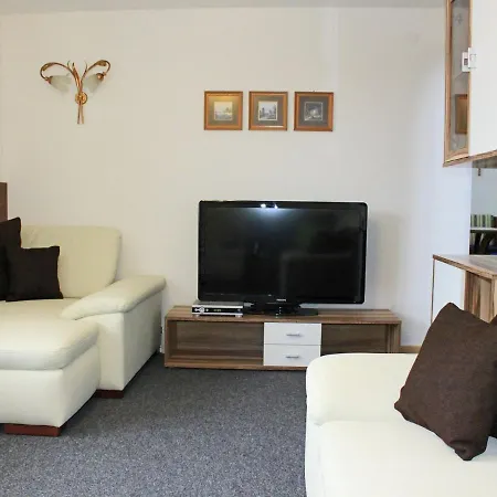 In Near Lift بيت للعطل كابل