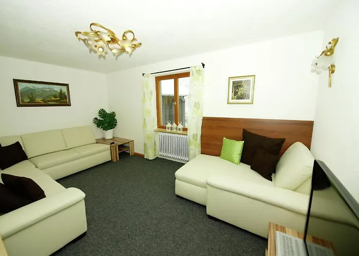 بيت للعطل In Near Lift *