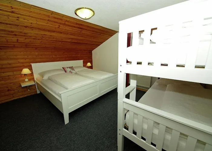 بيت للعطل In Near Lift *