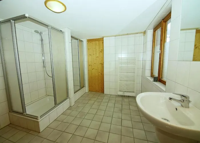 بيت للعطل In Near Lift *